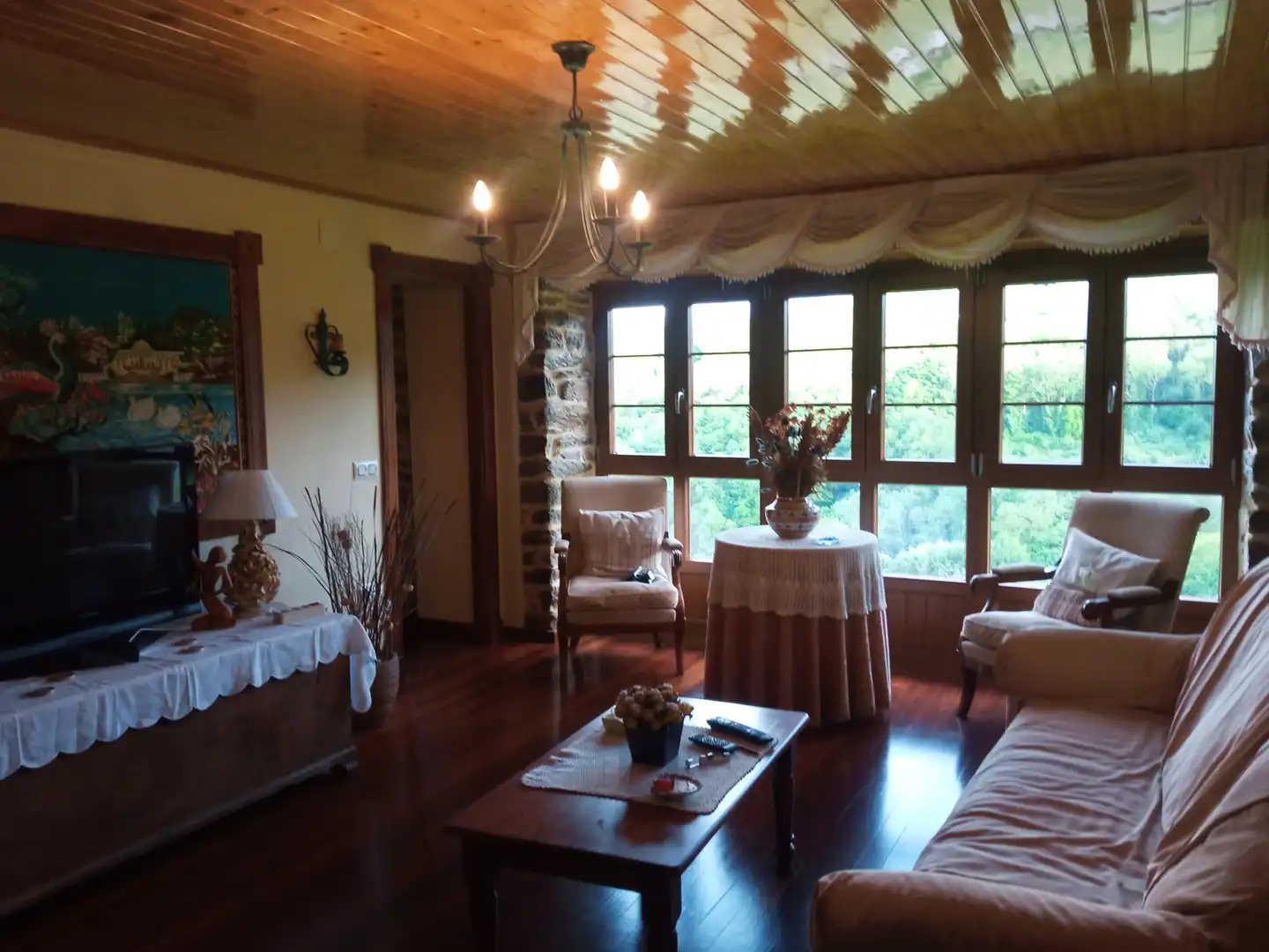 Sala de estar de Finca rústica en venta en Tineo con Jardín privado, Parquet y Terraza