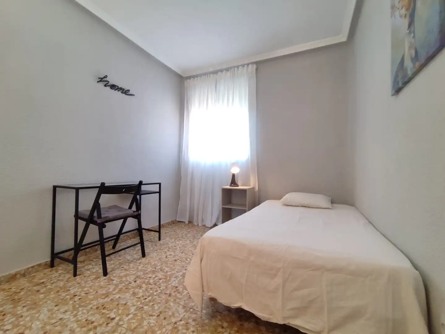 Room in Plaza de Corpus Barga, 7, Palomeras Bajas
