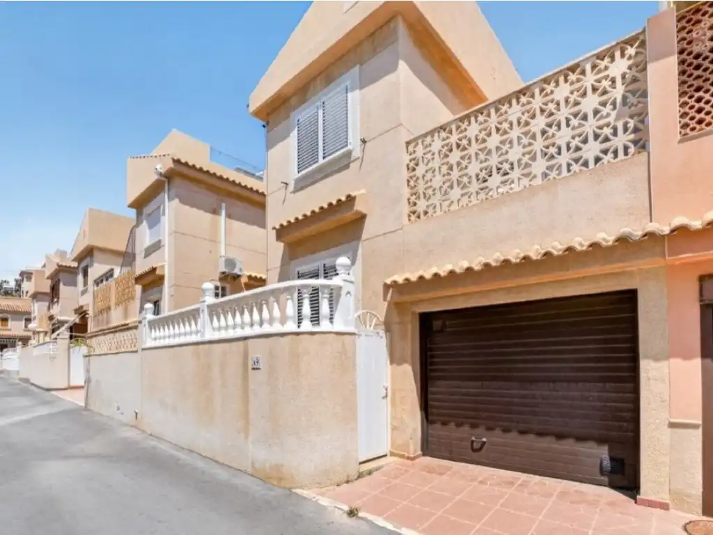 Casa con jardín en venta en La Mata, imagen 9