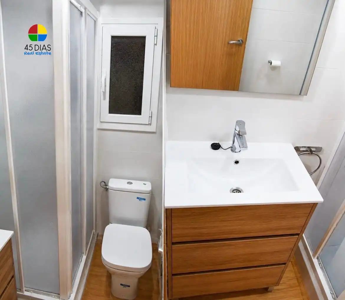 Bany de Pis en venda en Ripollet amb Parquet