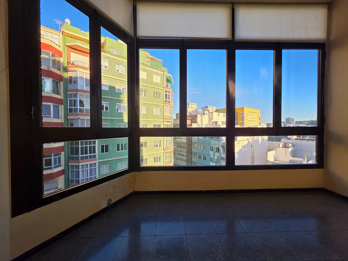 Vista exterior de Pis en venda en Las Palmas de Gran Canaria amb Parquet