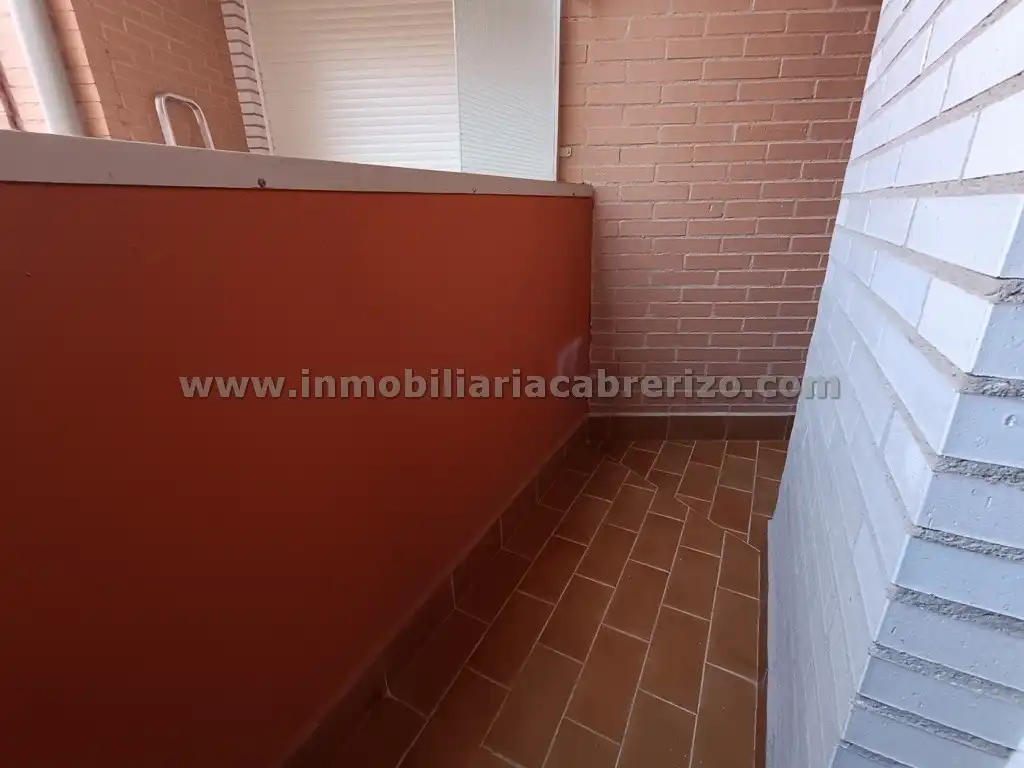 Terraza de Apartamento en venta en Lardero con Calefacción, Parquet y Terraza