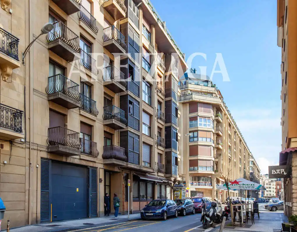 Exterior view of Flat for sale in Donostia - San Sebastián   with Heating