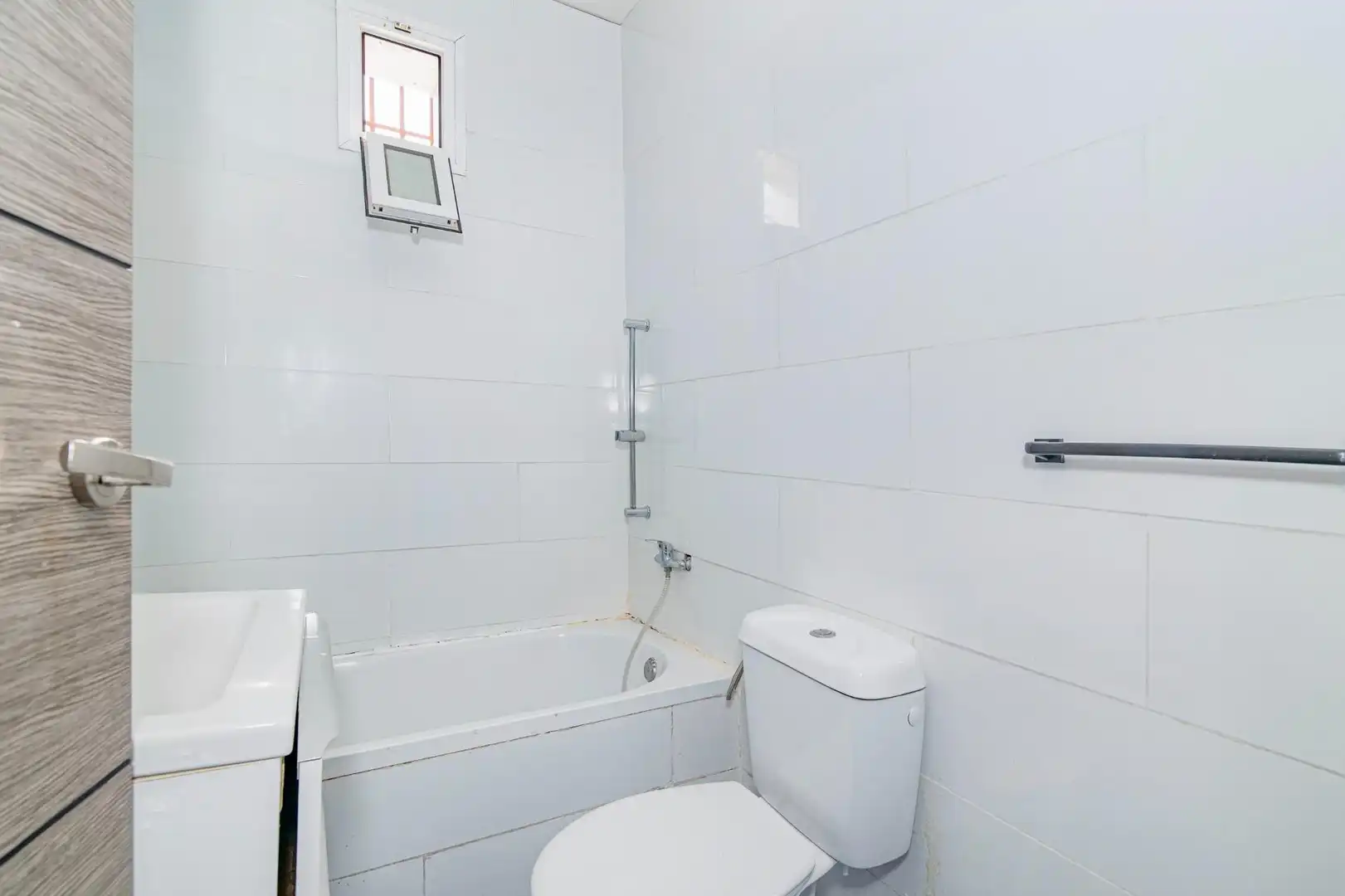 Bathroom of Detached homes for sale in Granada