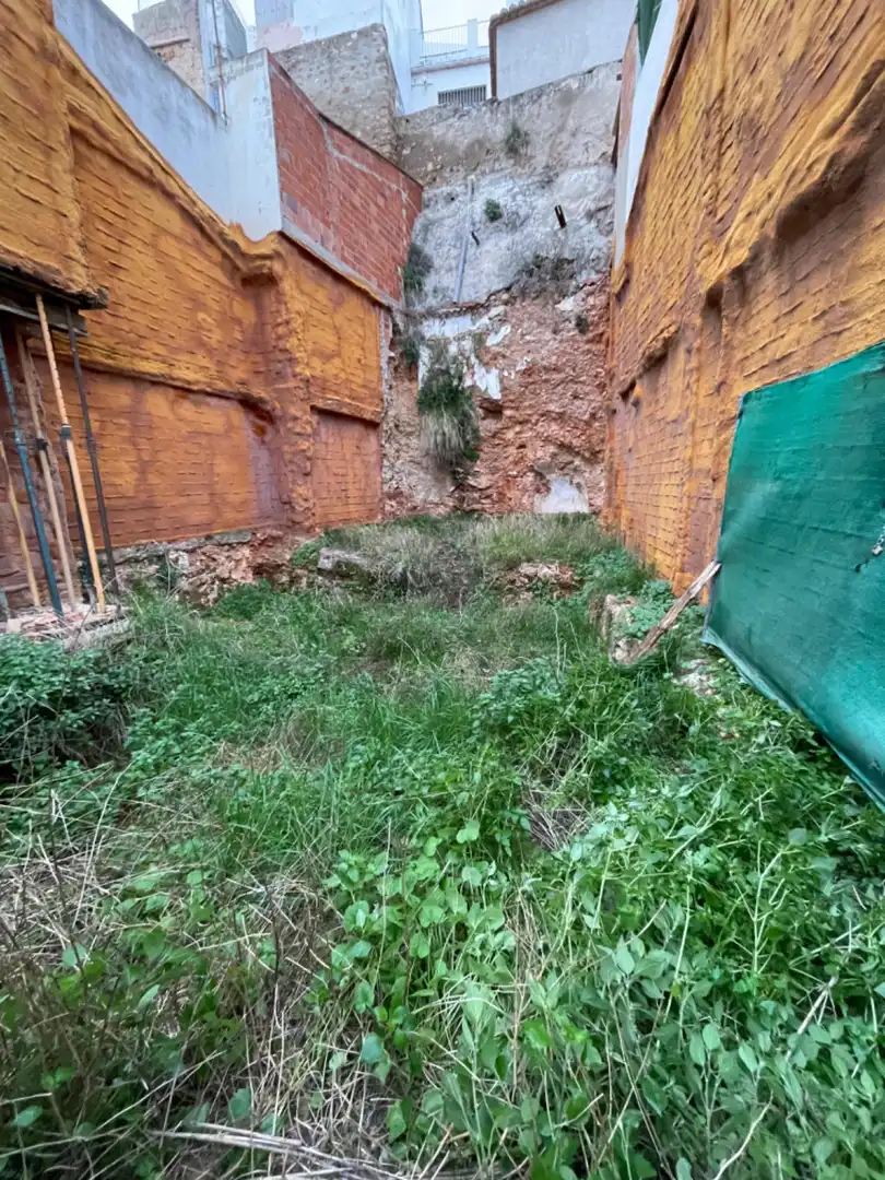 Terreny residencial en venda a Casco Antiguo, imagen 4
