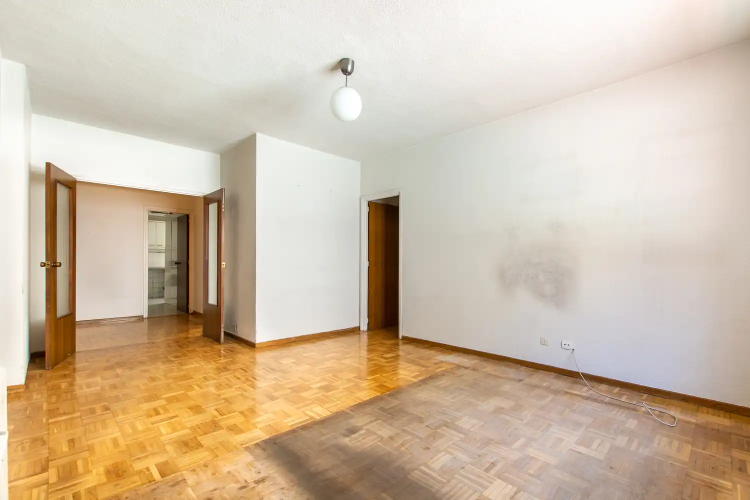 Sala d'estar de Pis en venda en Madrid amb Calefacció