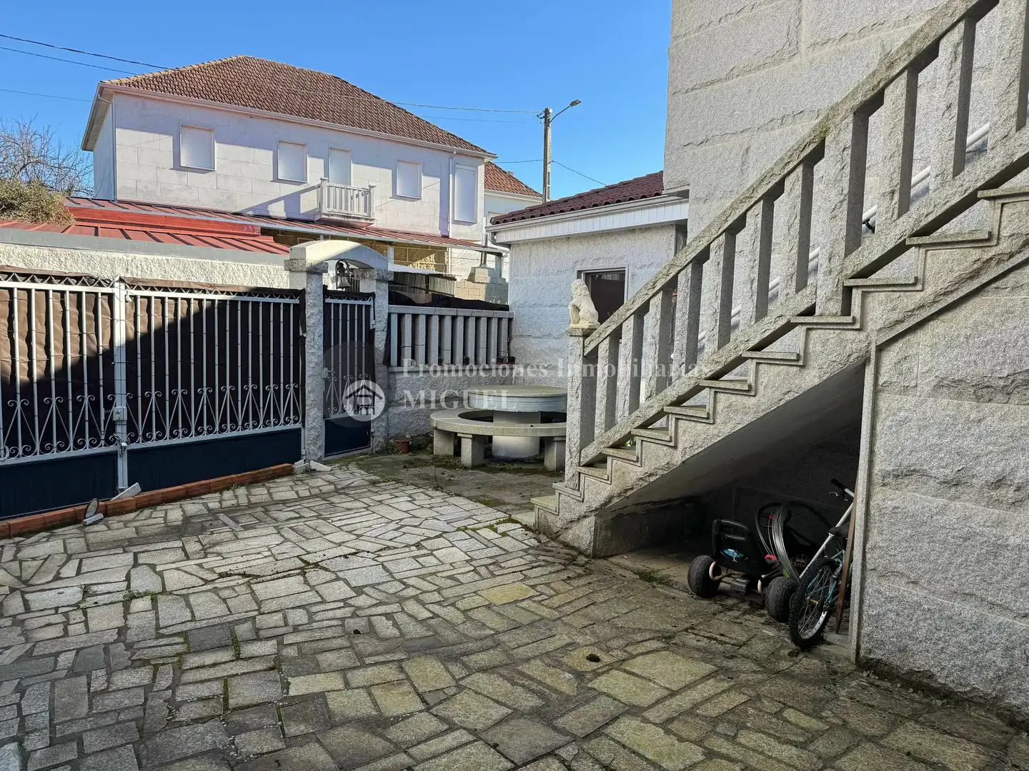 Villa con terrazza in vendita a Vilardevós