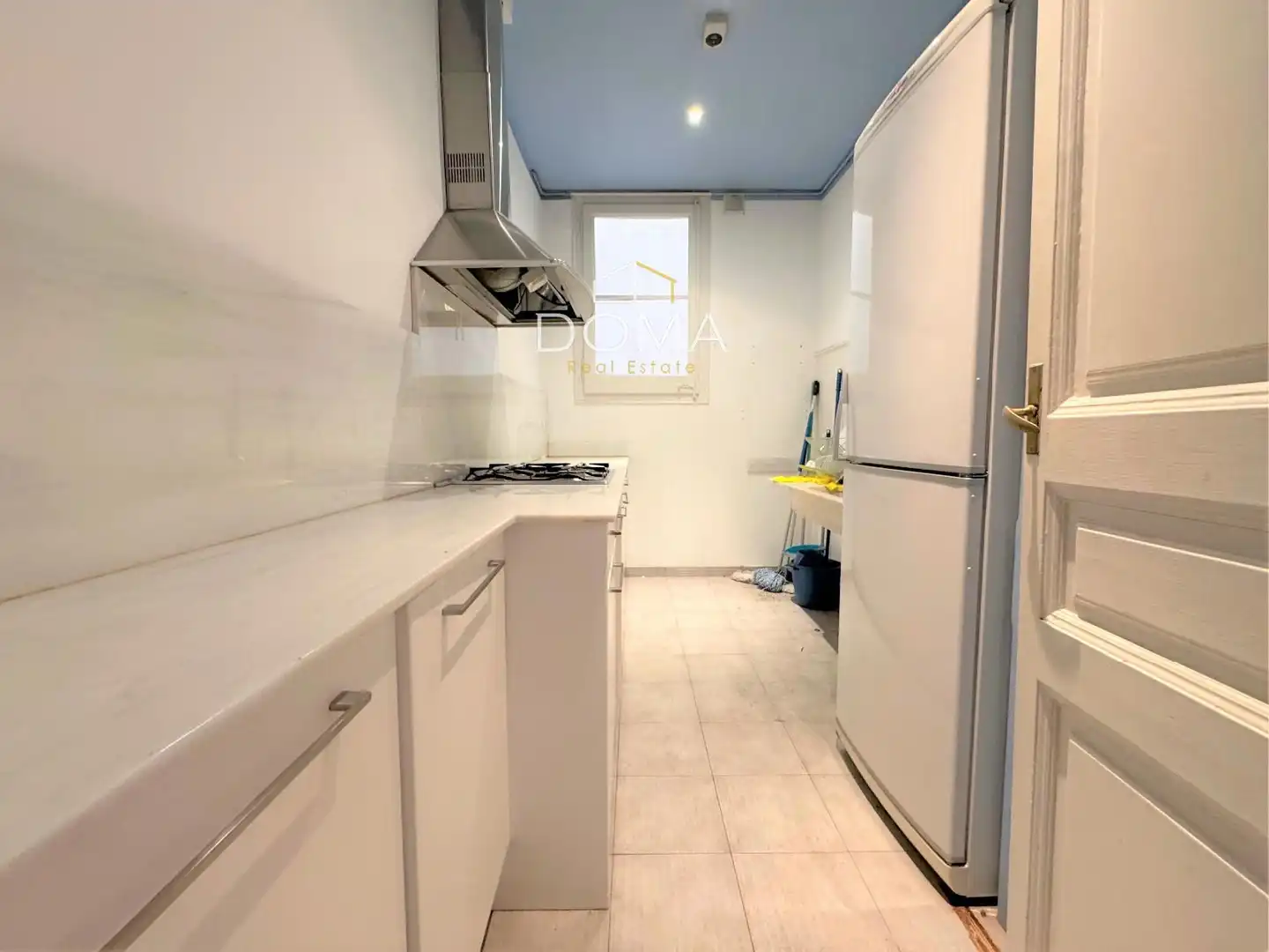 Cocina de Oficina de alquiler en Barcelona con Aire acondicionado, Calefacción y Terraza