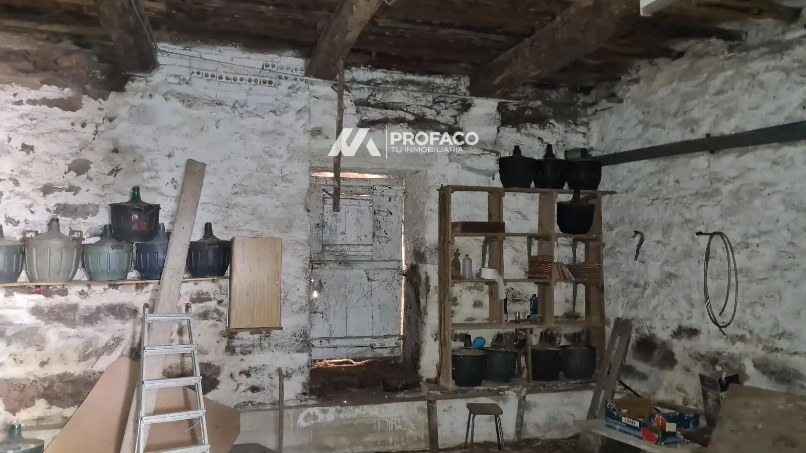 Cuina de Casa o xalet en venda en Cenlle amb Terrassa, Traster i Moblat