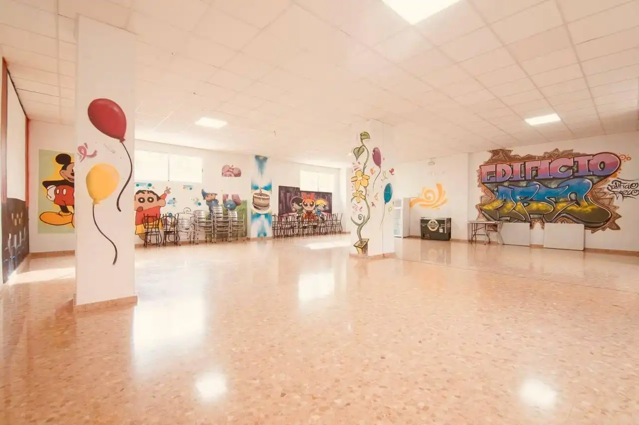 Piso en venta en Alicante / Alacant con Aire acondicionado, Calefacción y Jardín privado