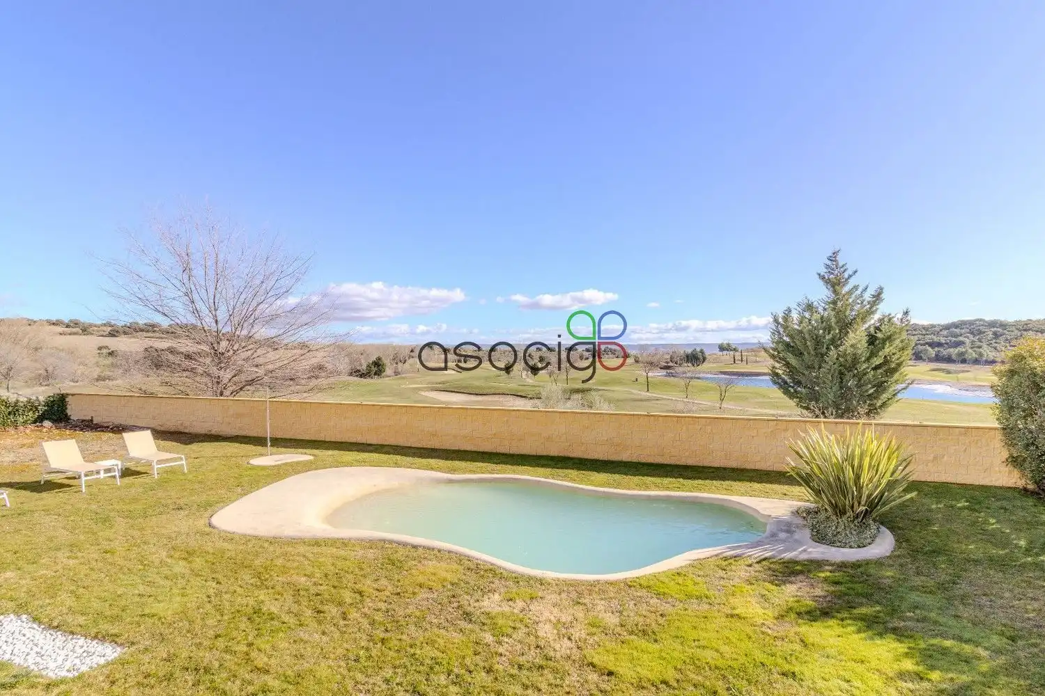Swimming pool of Houses for sale in Cabanillas del Campo  with Air Conditioner, Heating and Storage room
