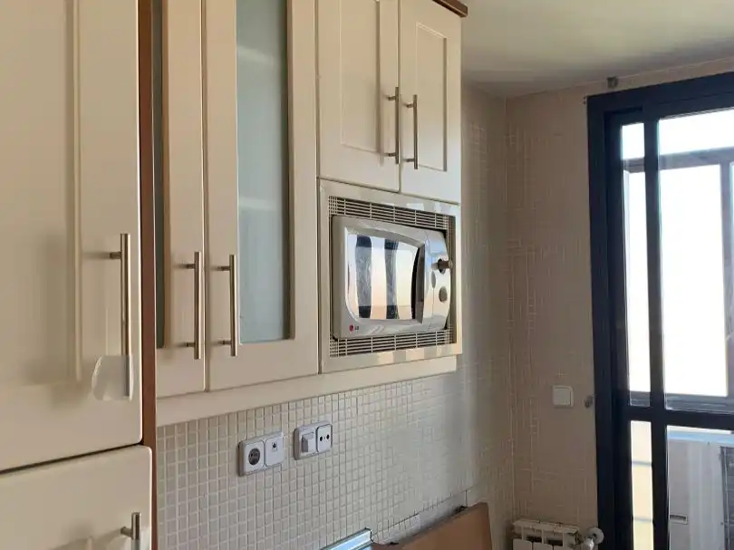 Wohnung zur Miete in Avenida de Camilo José Cela, 17, Guindalera