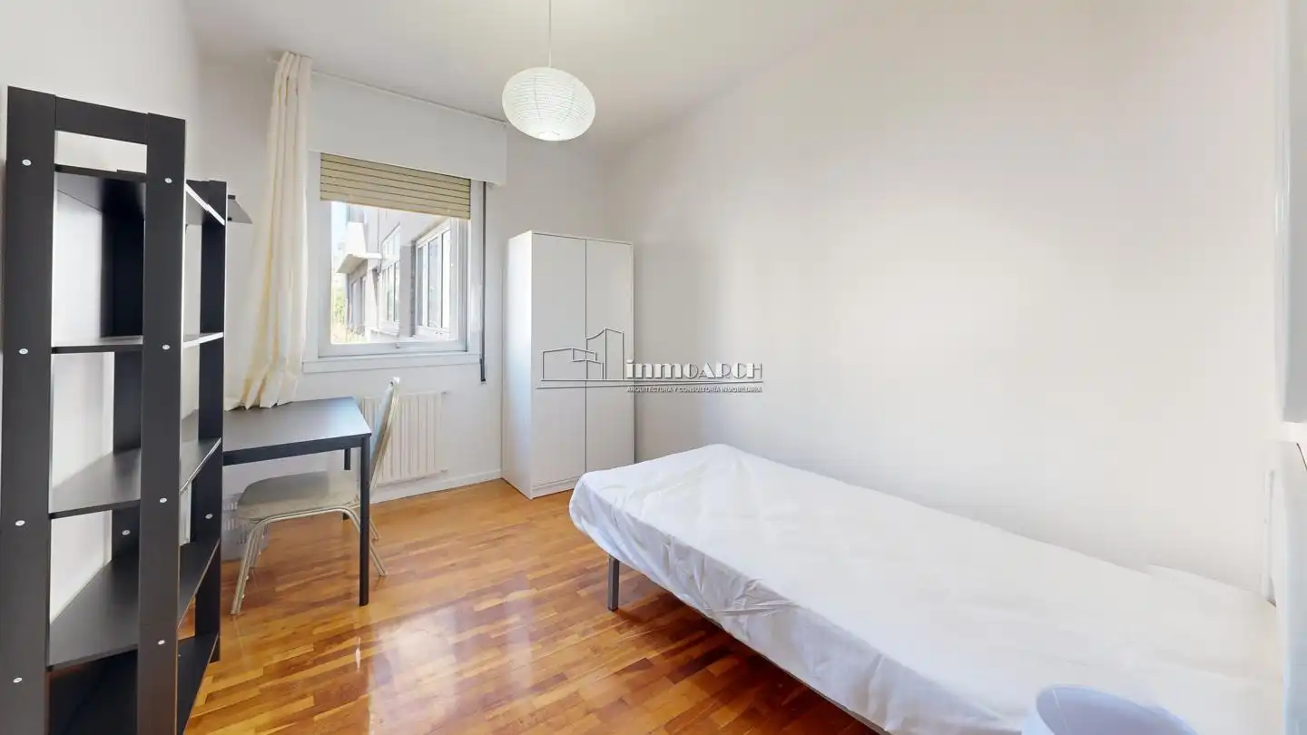 Habitación de Piso de alquiler en A Coruña Capital  con Amueblado