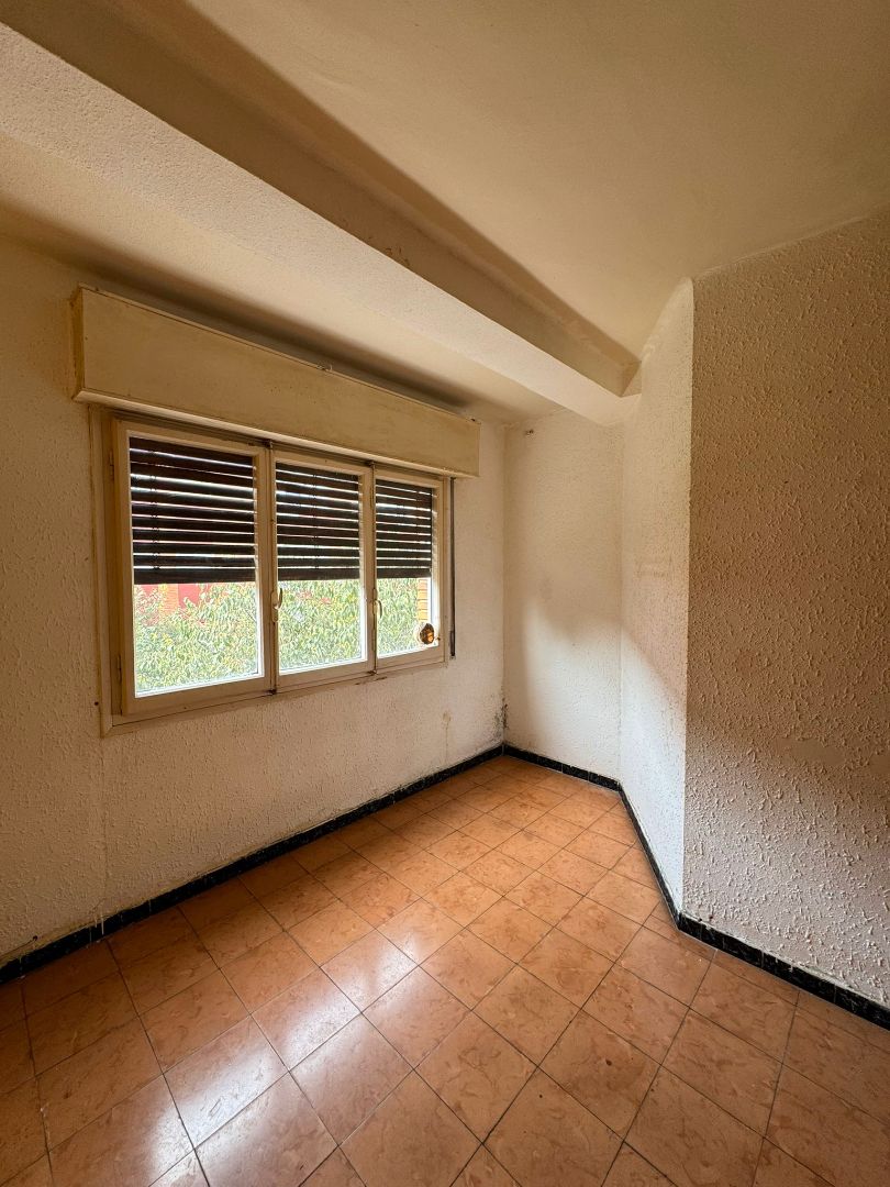 Bedroom of Flat for sale in  Zaragoza Capital  with Heating, Parquet flooring and Internet