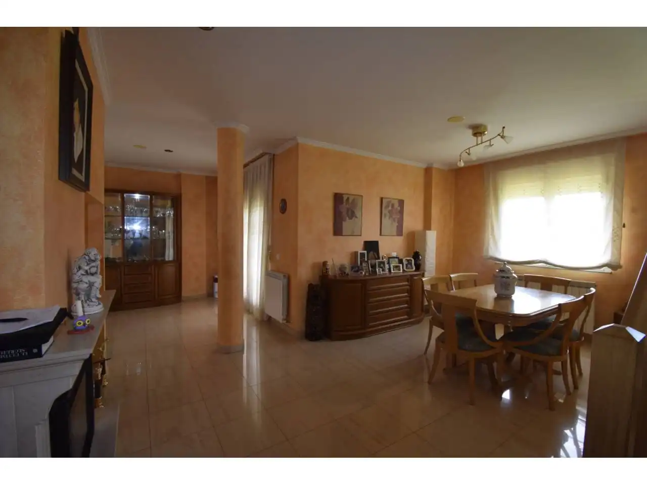 Casa o xalet en venda en León Capital  amb Calefacció, Parquet i Terrassa