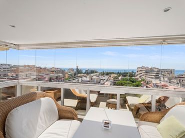 Apartament amb balcó en venda a Avenida Ricardo Soriano