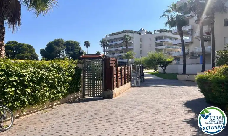 Apartment with pool for sale in Avinguda Port Canigó, imagen 31