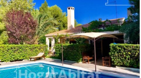 CHALET CON PISCINA, TERRAZA, GARAJE Y BARBACOA, imatge 2