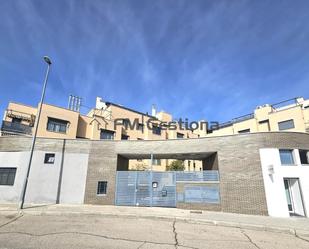 Exterior view of Apartment to rent in Valdemoro  with Air Conditioner, Heating and Storage room