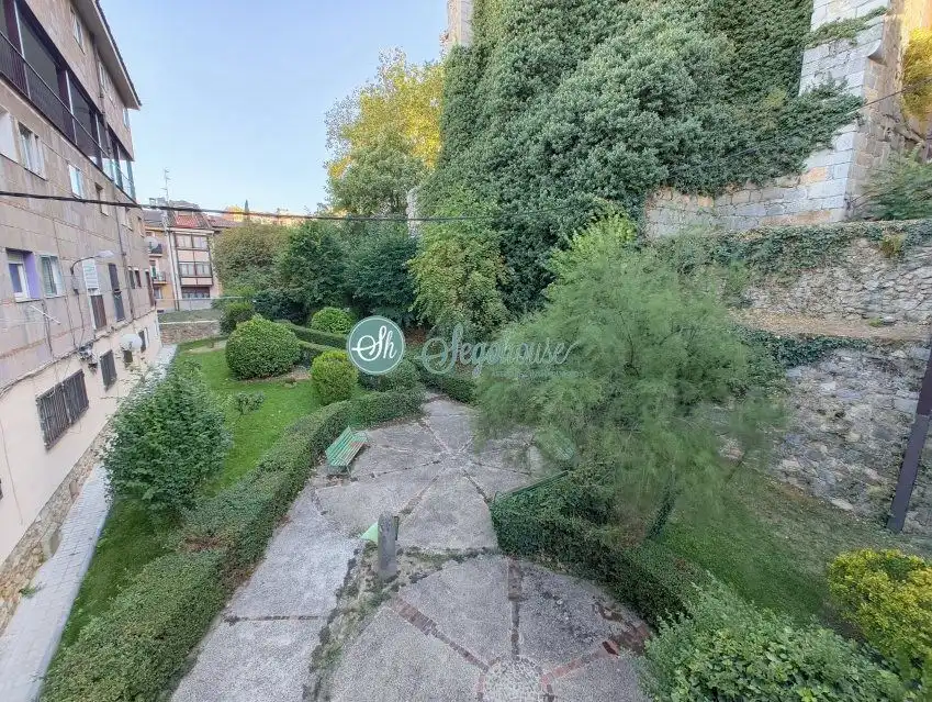 Jardín de Piso en venta en Plaza Mayor - San Agustín