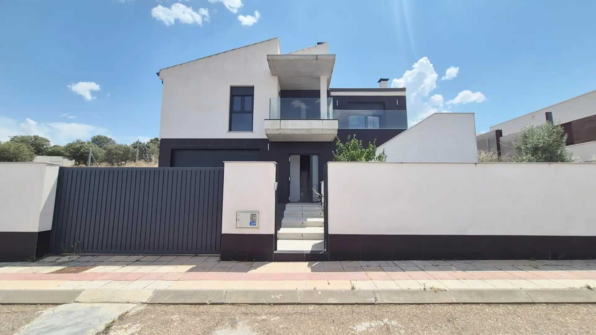 Vista exterior de Casa o chalet en venta en Carrascal de Barregas con Aire acondicionado, Calefacción y Jardín privado
