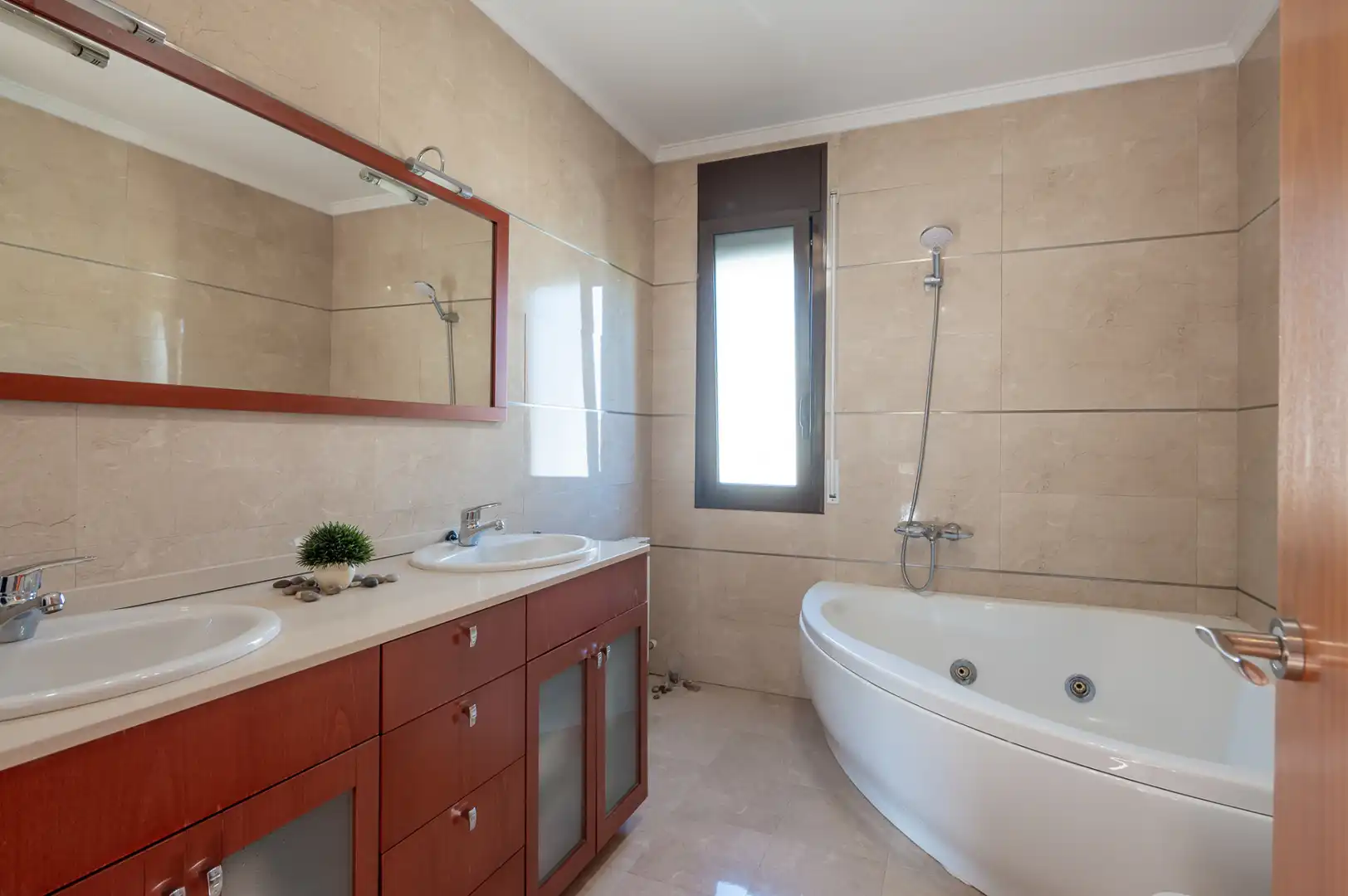 Baño de Casa o chalet en venta en Quart con Calefacción, Jardín privado y Terraza