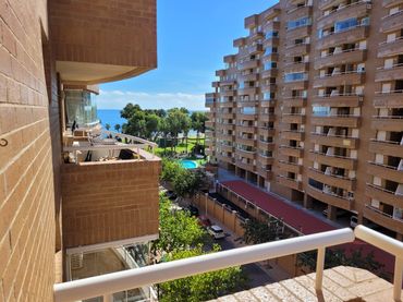 Apartament amb piscina en venda a Carrer les Roquetes 6