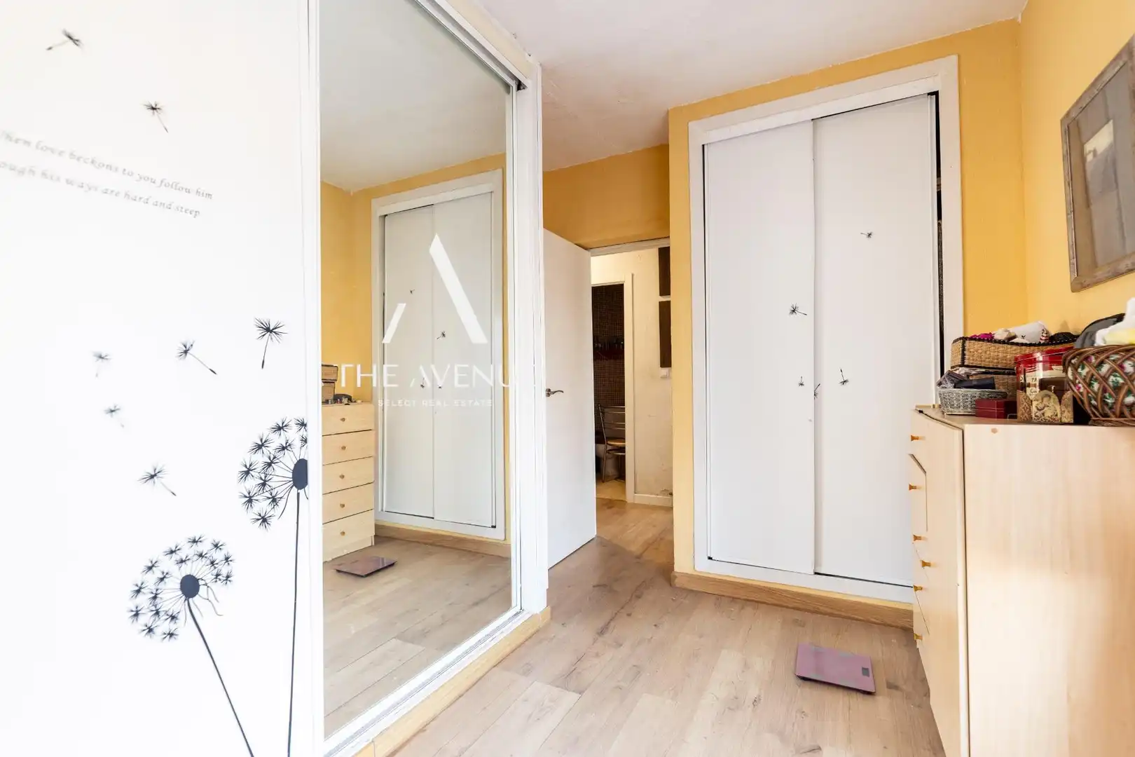 Dormitori de Casa adosada en venda en Las Rozas de Madrid amb Calefacció, Jardí privat i Parquet