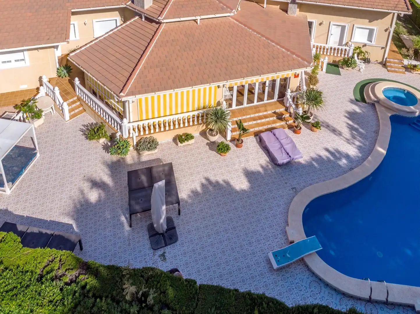 Villa mit Pool zum Verkauf in Orihuela Costa