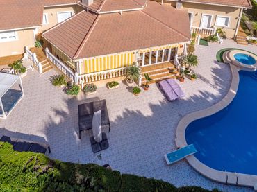 Villa con piscina in vendita a Orihuela Costa