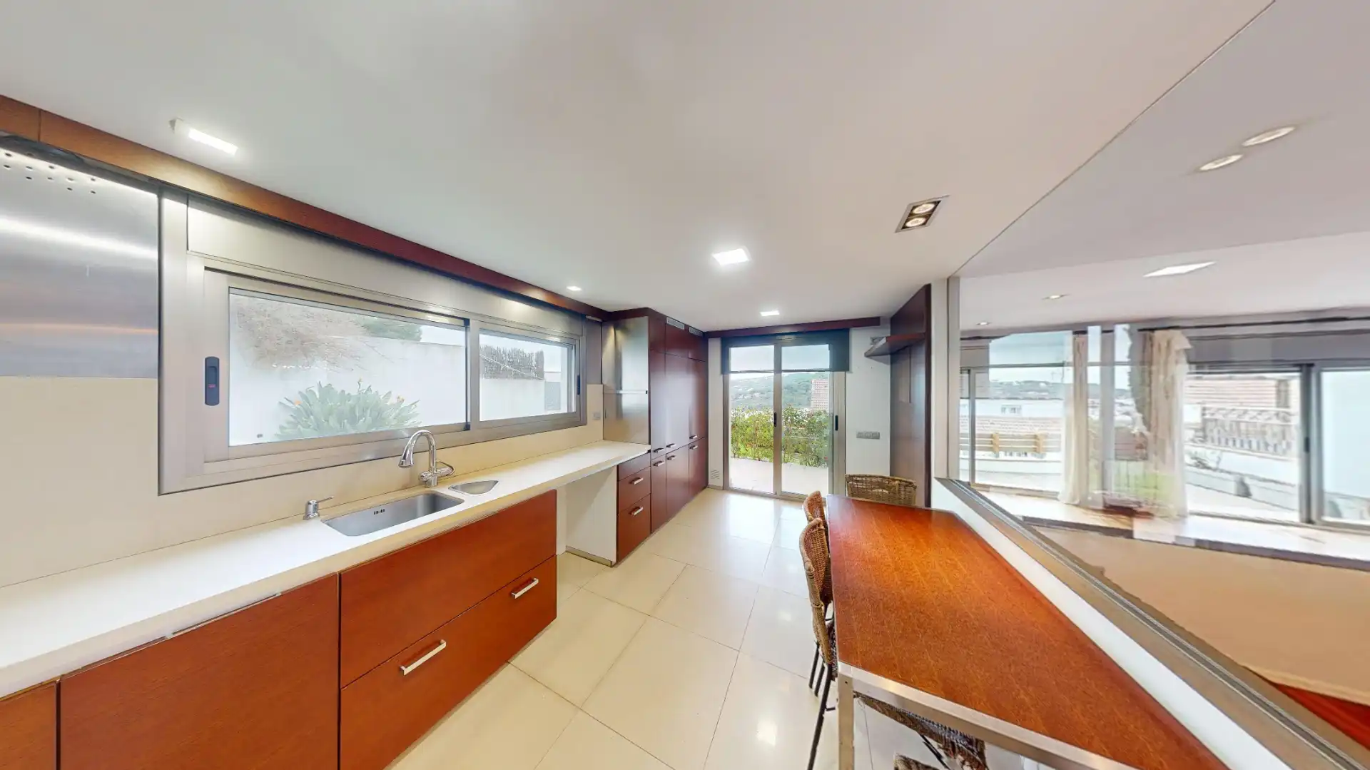 Cocina de Casa o chalet en venta en Sant Andreu de Llavaneres con Aire acondicionado, Calefacción y Jardín privado