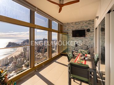 Apartament amb piscina en venda a Playa de Poniente