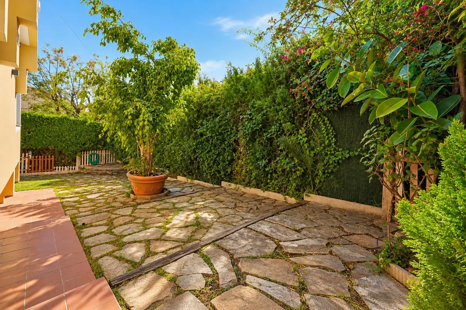 Terrasse von Haus oder Chalet zum Verkauf in Alicante / Alacant mit Klimaanlage, Heizung und Privatgarten