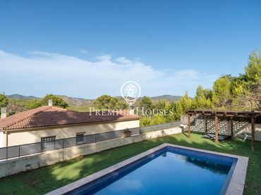 Casa con piscina in vendita a Olivella