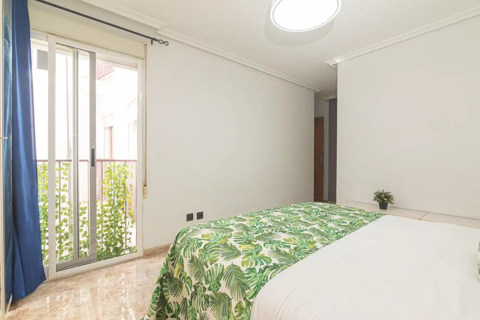 Habitación de Piso en venta en Elche / Elx con Calefacción y Balcón