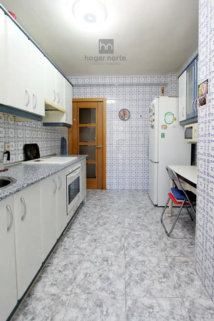 Kitchen of Flat for sale in Alcobendas  with Heating, Terrace and Community pool