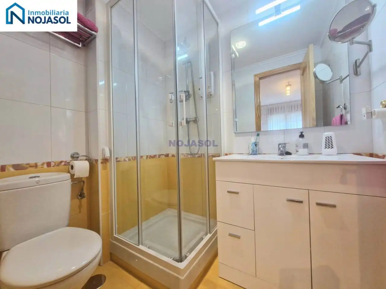 Apartament amb terrassa en venda a Calle la brava, imagen 35