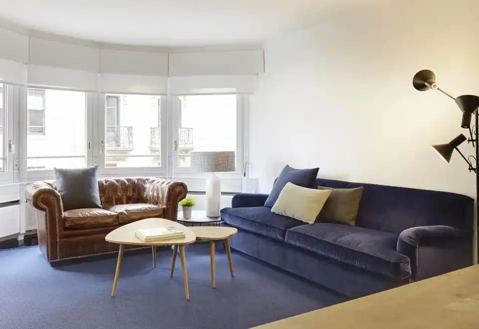 Living room of Flat for rent in Donostia - San Sebastián   with Heating, Furnished and Washing machine