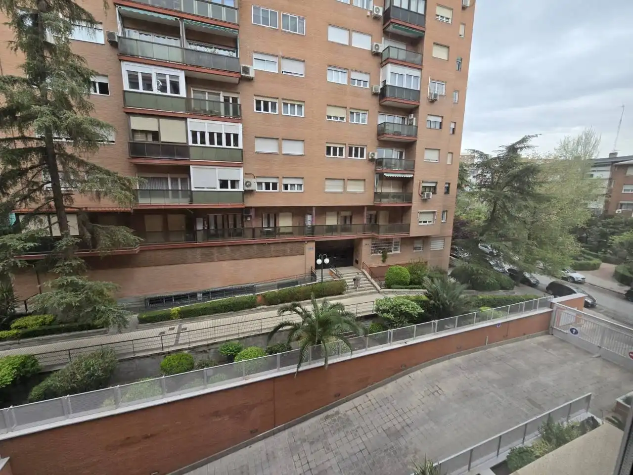 Exterior view of Flat for sale in Madrid  with Air Conditioner, Heating and Storage room