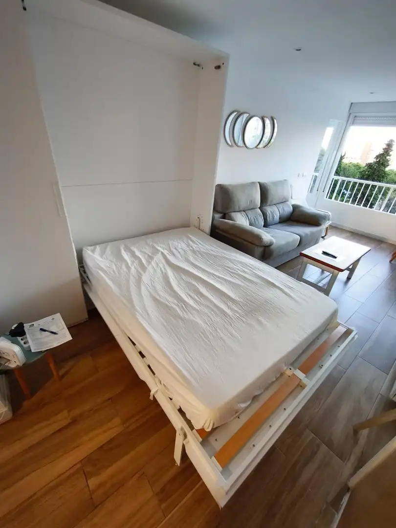 Habitación de Apartamento en venta en Alicante / Alacant con Piscina comunitaria