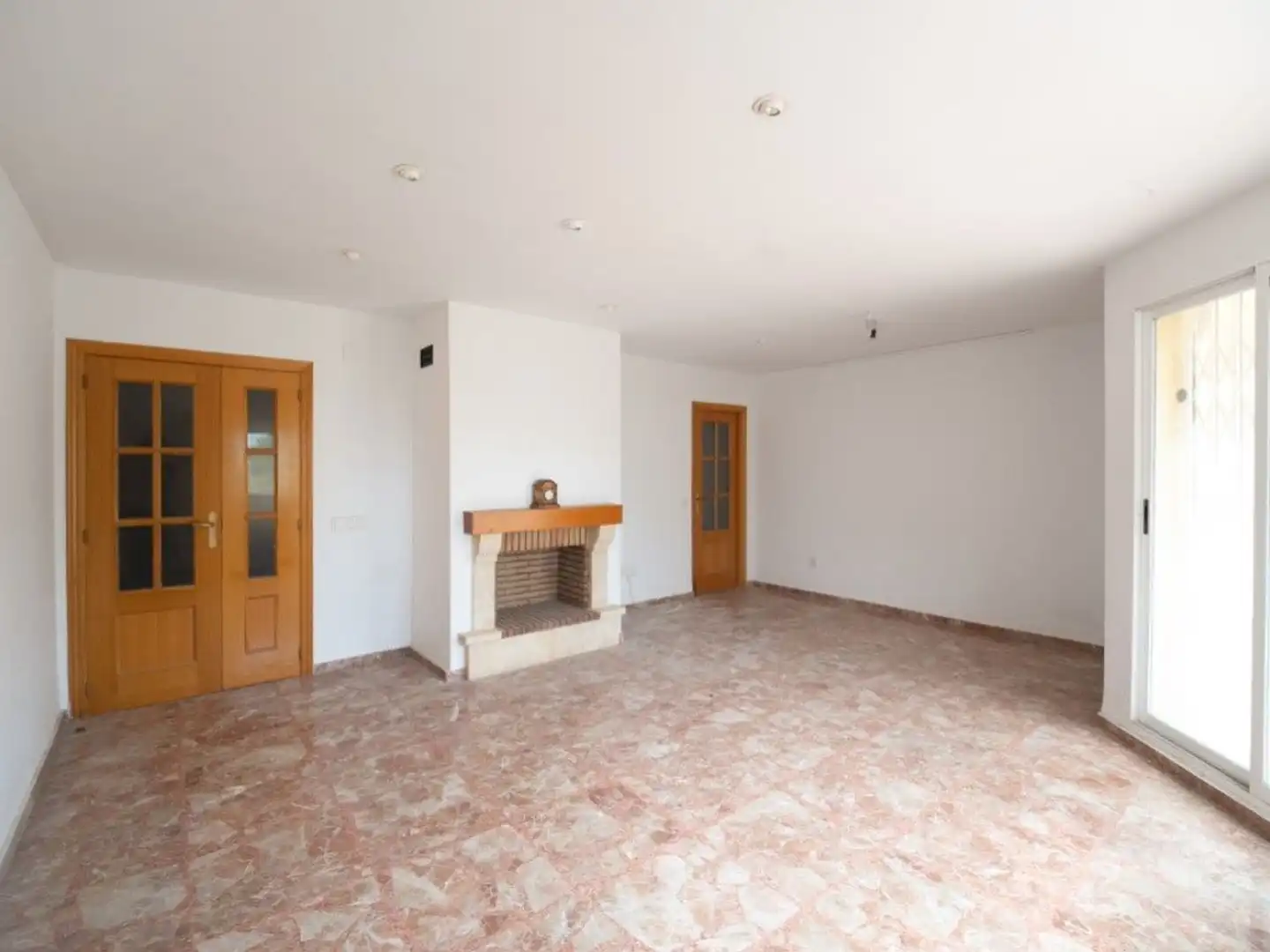 Detached homes for sale in Macastre  with Terrace