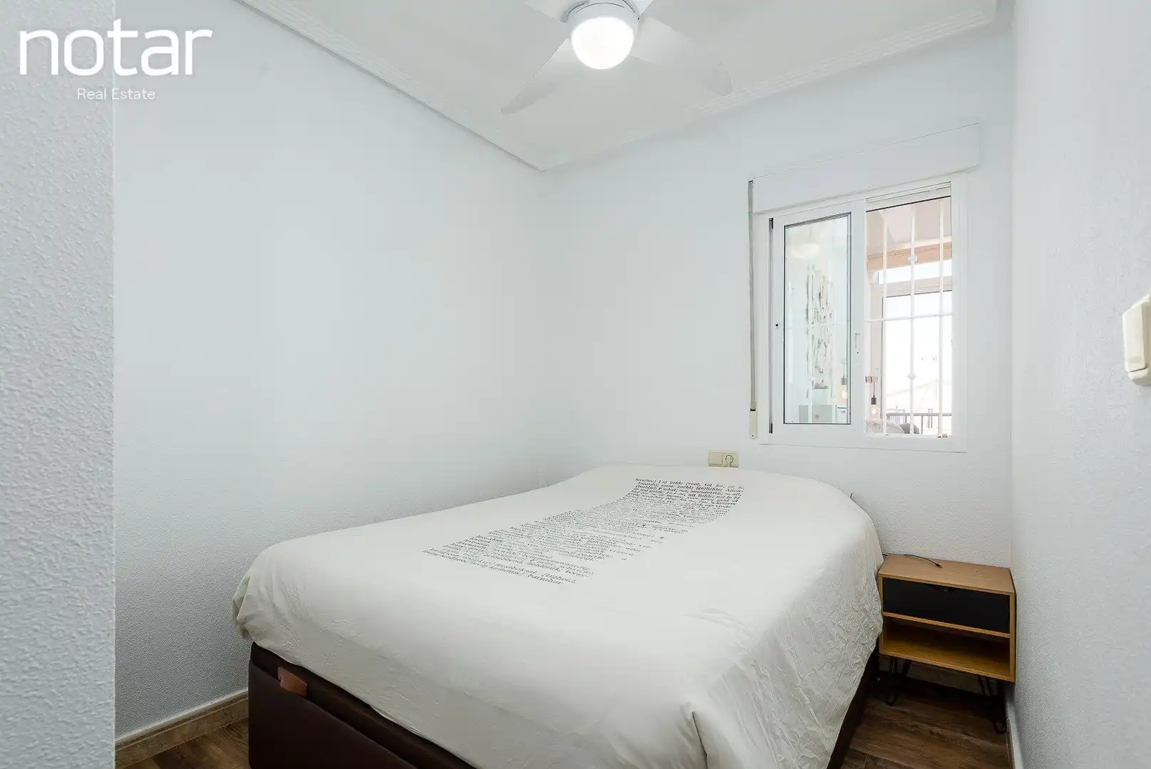 Habitación de Ático en venta en Orihuela con Terraza, Balcón y Piscina comunitaria