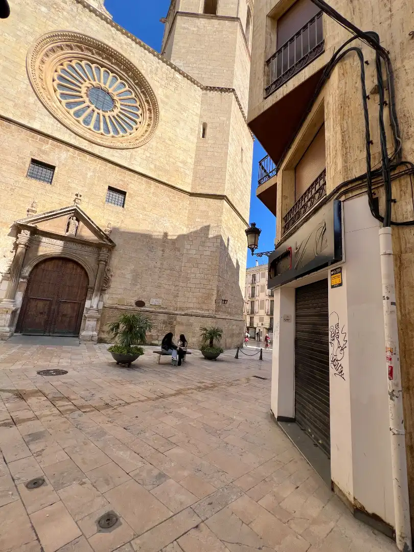 Gewerbefläche zur Miete in Carrer de la Font 1, imagen 2
