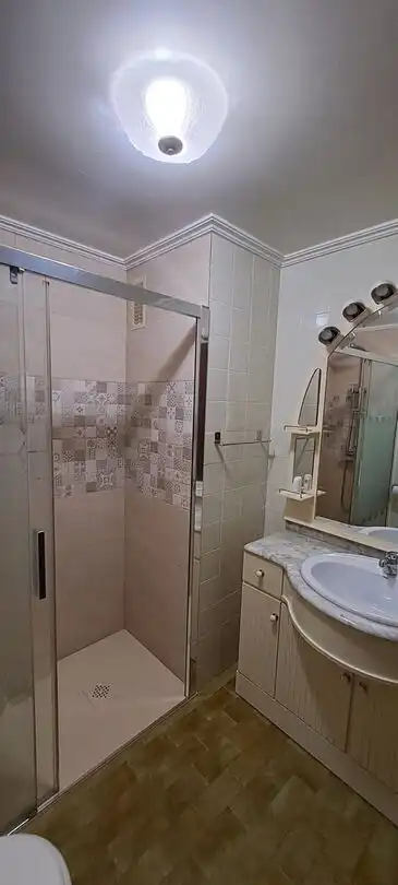Badezimmer von Wohnung zum Verkauf in Vitoria - Gasteiz mit Heizung, Terrasse und Abstellraum