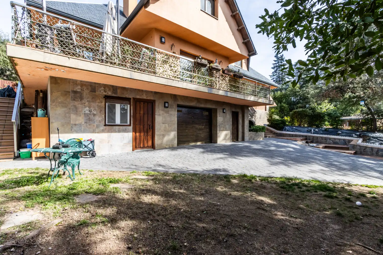 Vista exterior de Casa o xalet en venda en Matadepera amb Calefacció, Parquet i Terrassa