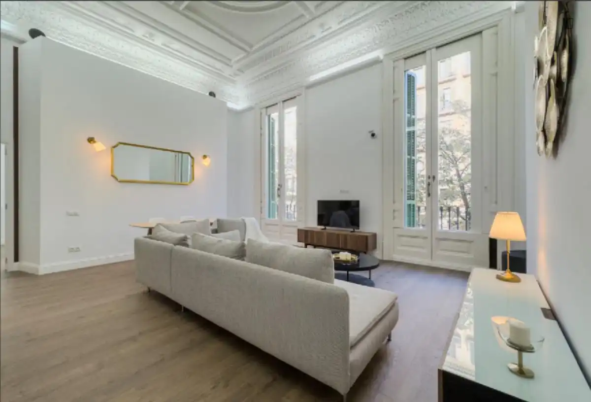 Apartamento con ascensor en alquiler en Eixample