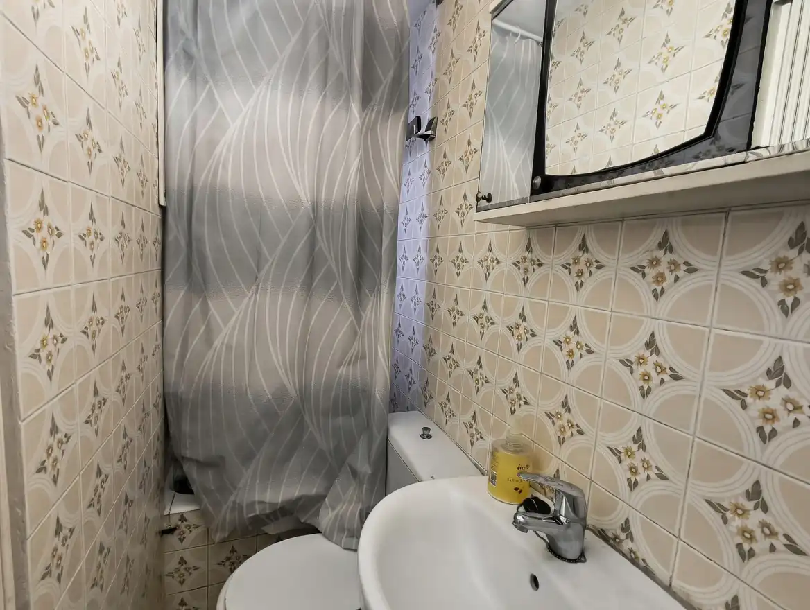 Bany de Pis en venda en Madrid amb Calefacció, Forn i Balcó