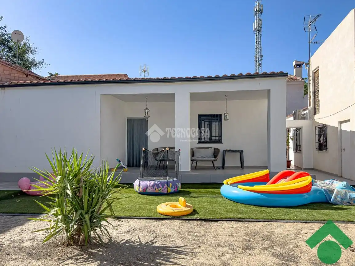 Terrace of Houses for sale in Vegas del Genil