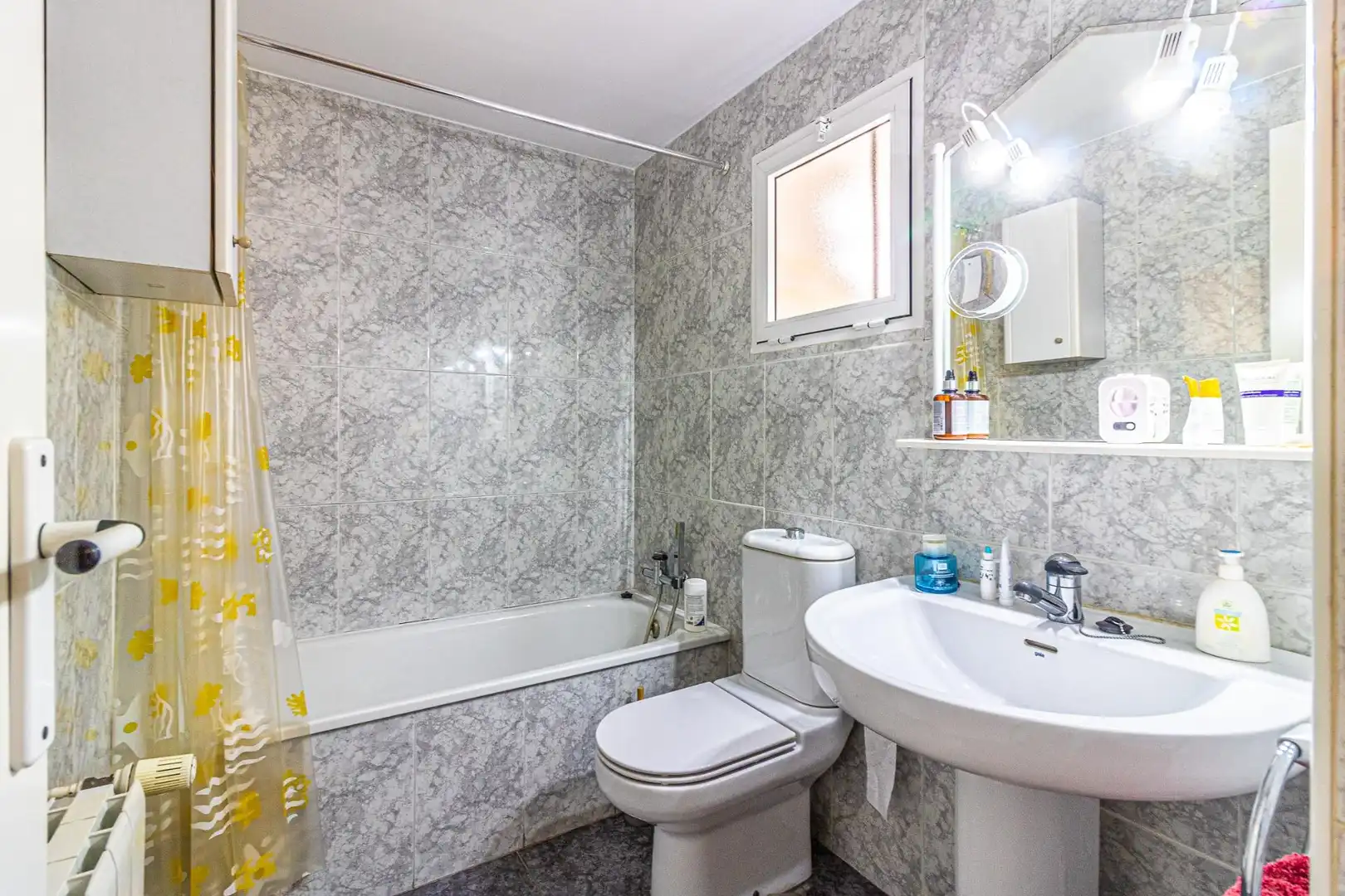 Baño de Casa adosada en venta en Carlet con Aire acondicionado, Trastero y Alarma