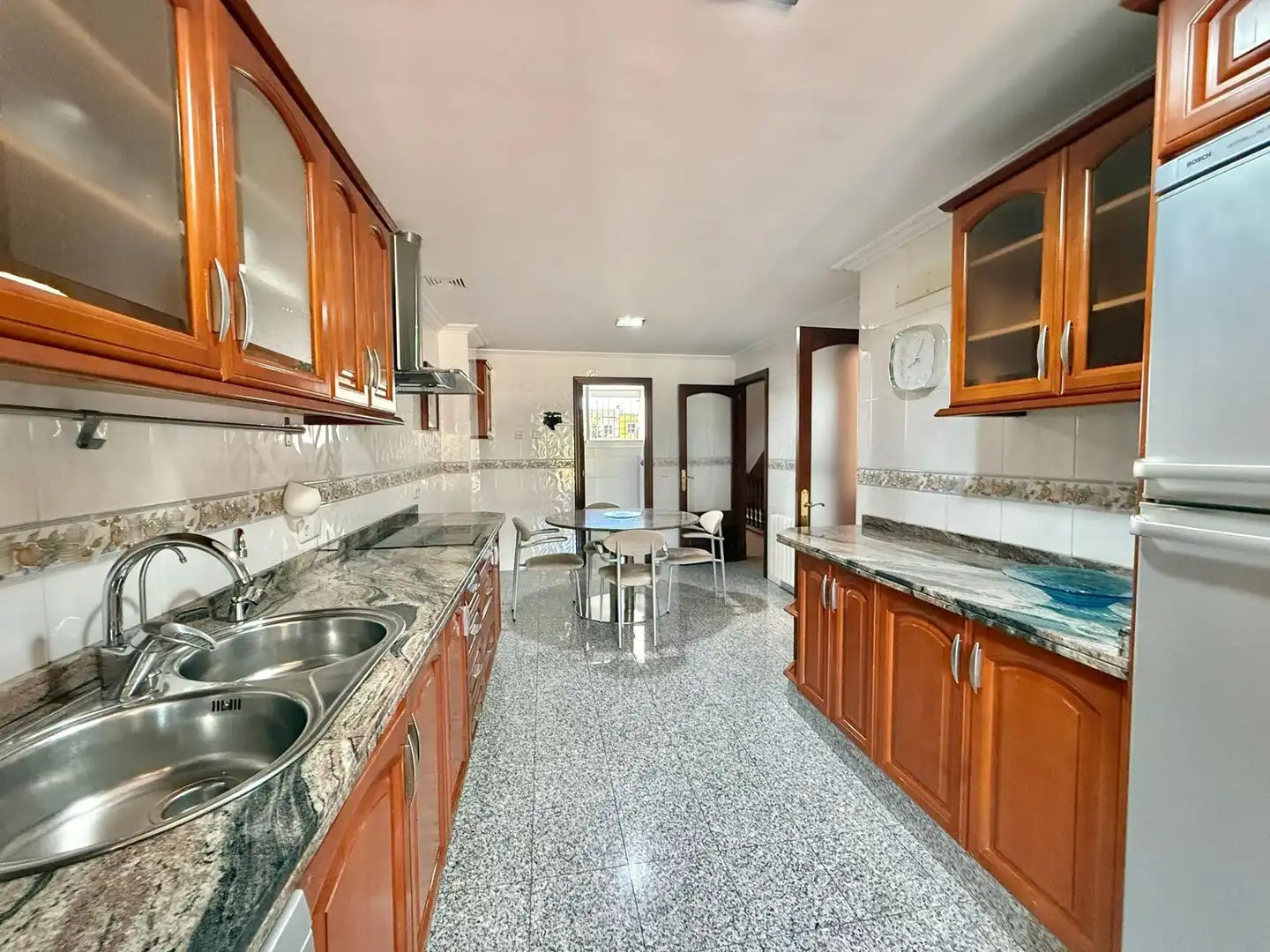 Cuina de Casa o xalet de lloguer en  Palma de Mallorca amb Aire condicionat, Terrassa i Balcó
